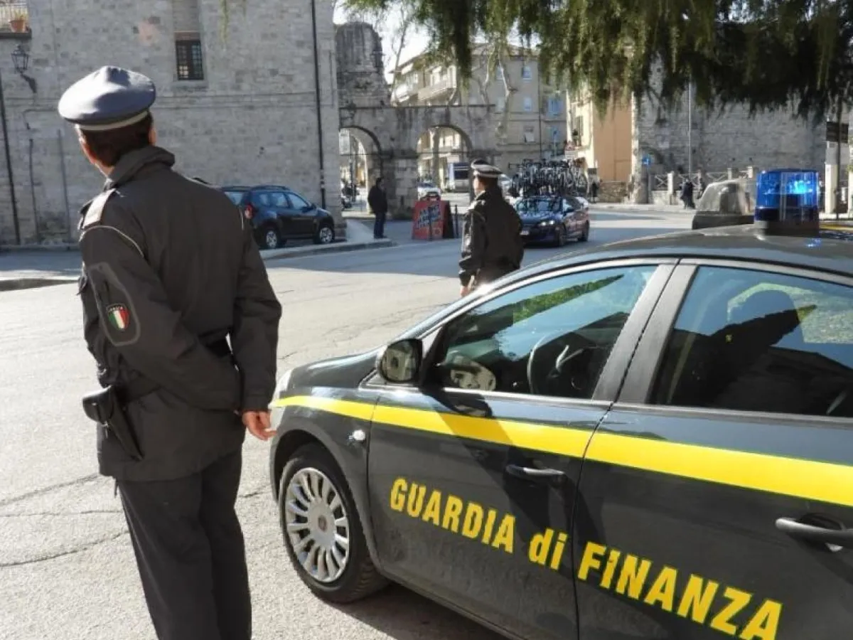  Aurora Valenti, è morta la 22enne allieva alla scuola Ispettori dellaGuardia di Finanza a Coppito precipitata da una finestra