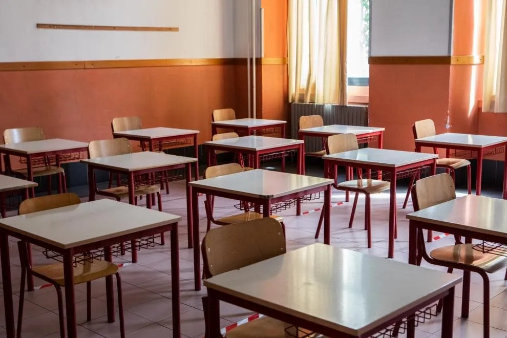 Caso studente suicida a Latina: la dirigente scolastica replica sulle accuse e sull’archiviazione della denuncia alla maestra