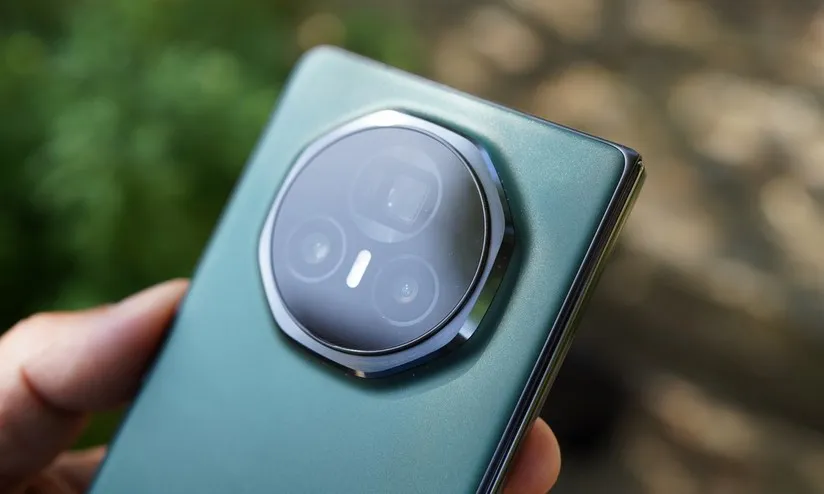 HONOR Magic V5: Il Futuro degli Smartphone Pieghevoli è Già Qui