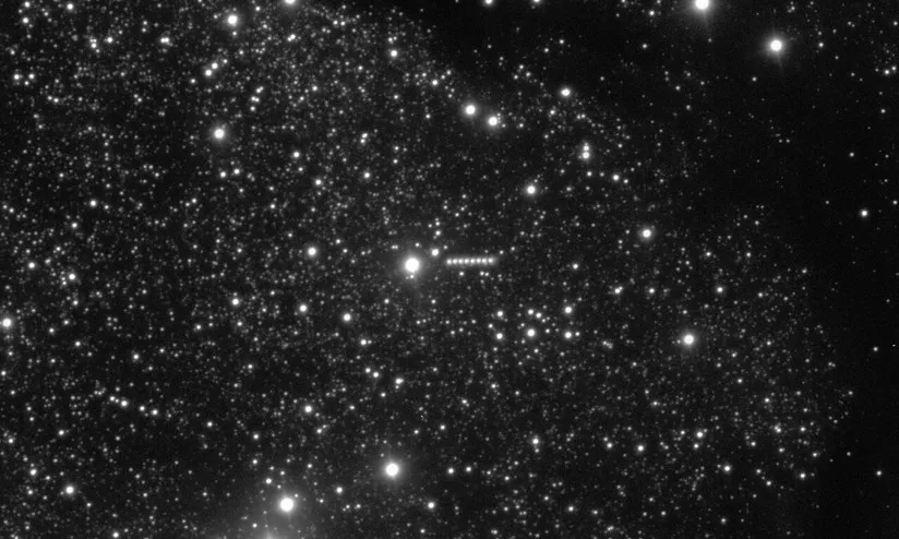Hubble e la sfida dell'infinito: l’immagine più nitida della cometa interstellare 3I/Atlas nel Sistema Solare