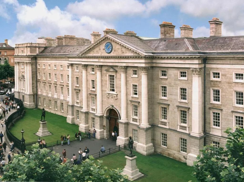L’Irlanda e il salvataggio degli studenti gazani: un modello di solidarietà e accoglienza universitaria