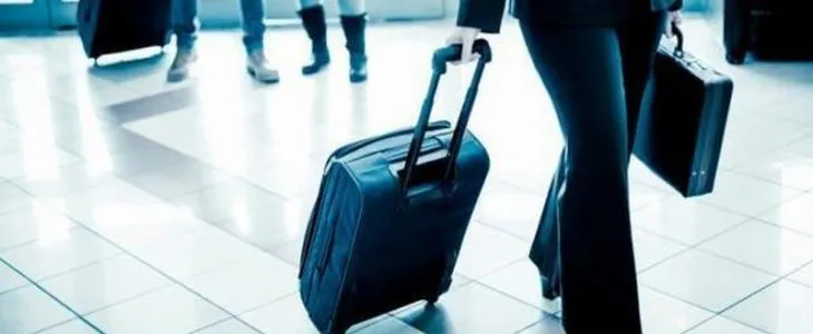 Viaggi di lavoro in calo: italiani preferiscono le videoconferenze