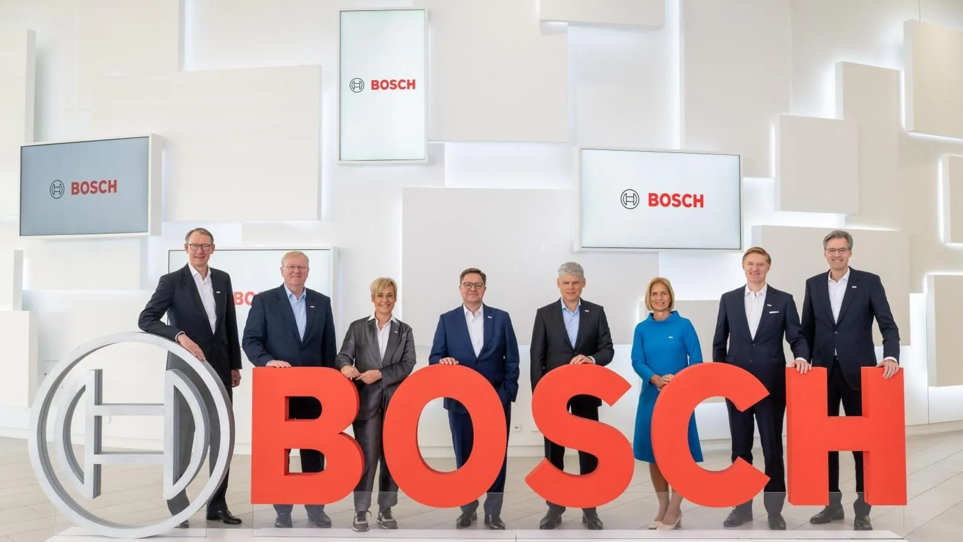 Bosch contro le regole UE sull'IA: Hartung lancia l'allarme