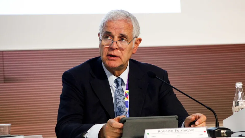 Crisi Medio Oriente: Formigoni Invoca la Diplomazia di UE, Italia e Vaticano nel Conflitto Israele-Iran