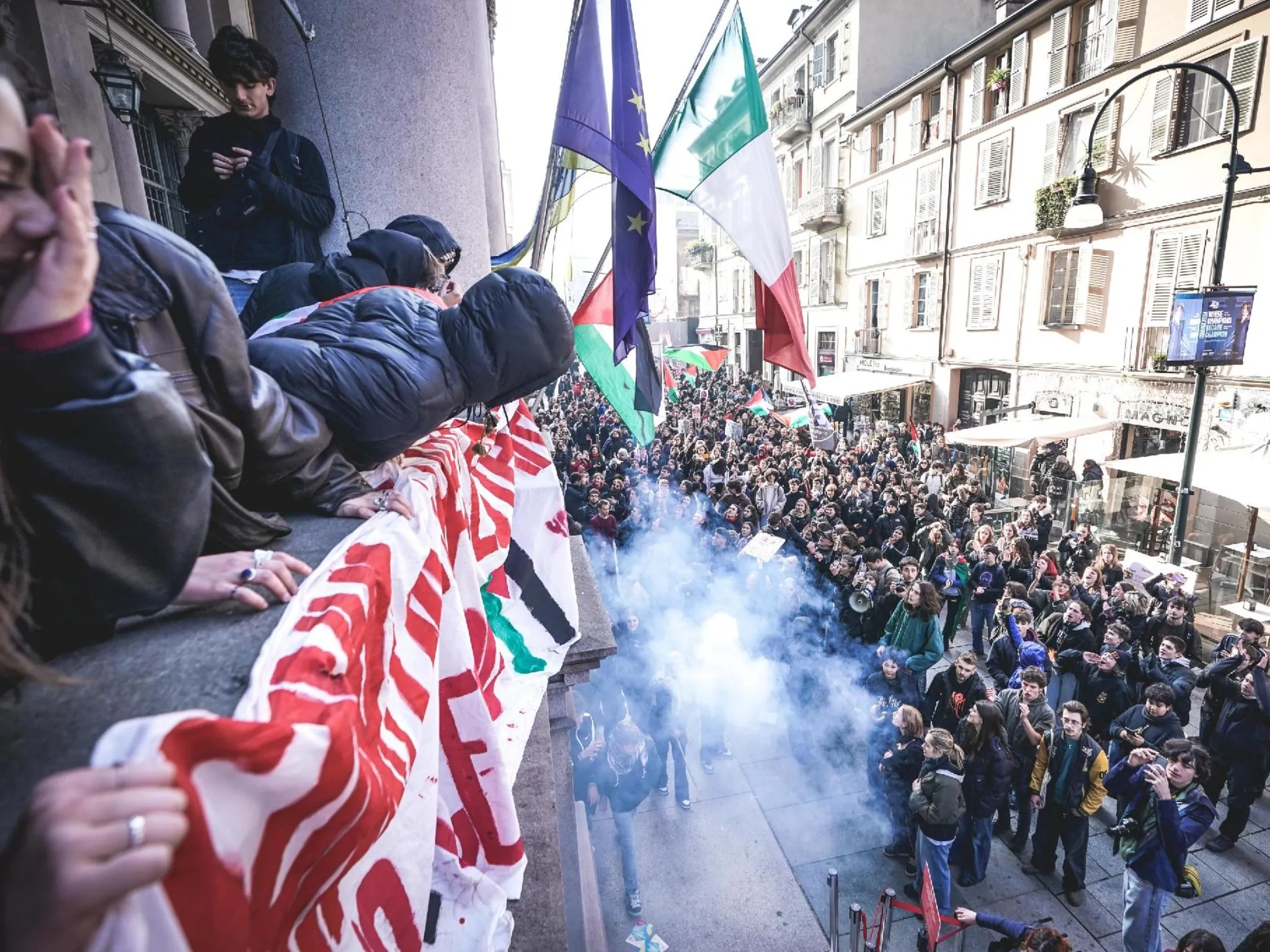 Il 14 novembre 2025 l’Italia degli studenti scende in piazza: proteste in oltre 30 città per riprendersi la scuola