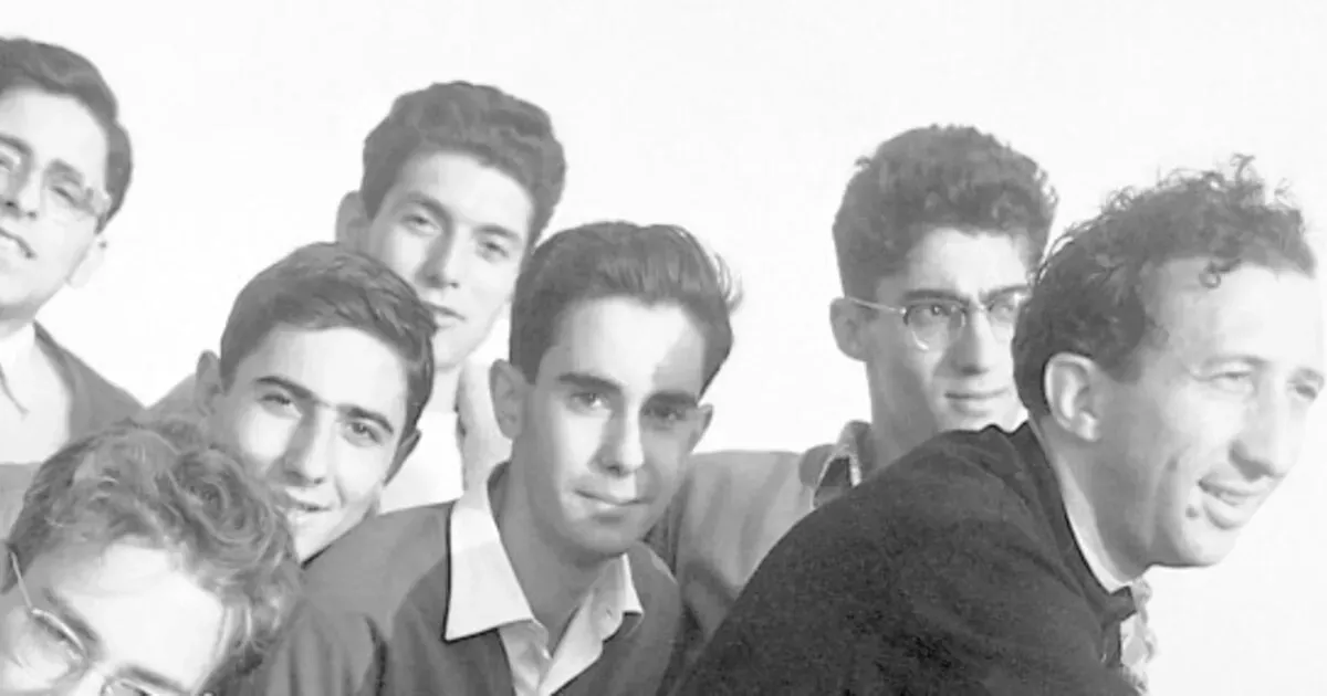 Don Luigi Giussani: Un Popolo Che Rinasce nell’Amore del Mistero