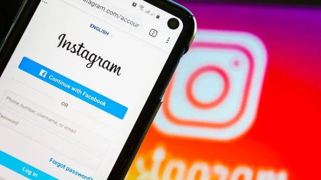 Instagram, novità 2025: abbonamento o inserzioni pubblicitarie?