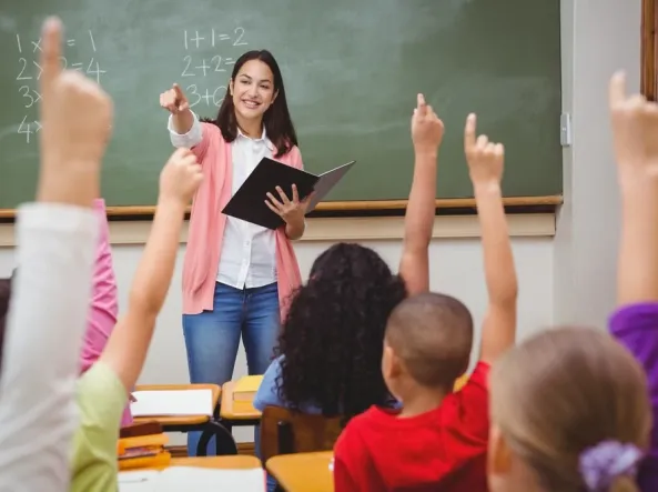 Scuola italiana: superare l’istruzione per un modello educativo che valorizzi i talenti