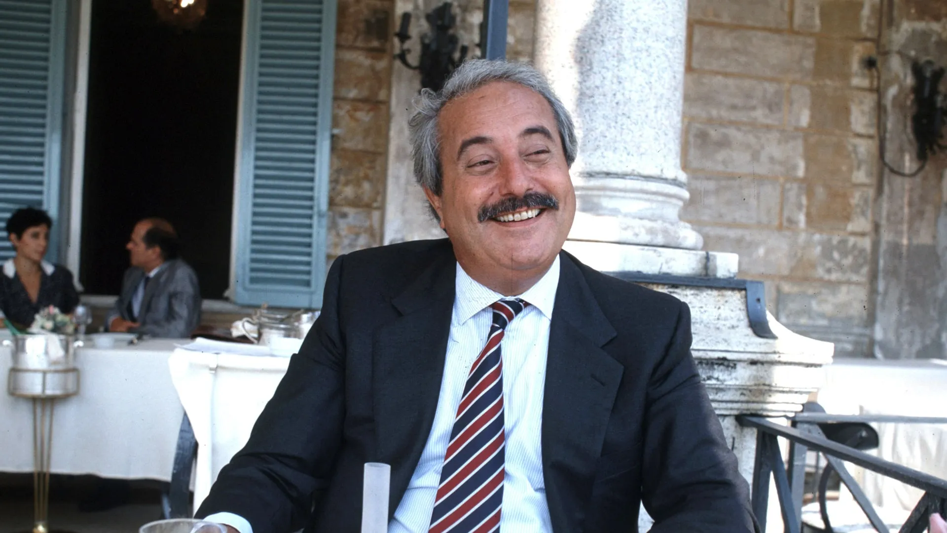 Il Genio di Giovanni Falcone: Catello Maresca e un Nuovo Ritratto del Magistrato che Cambiò l'Italia