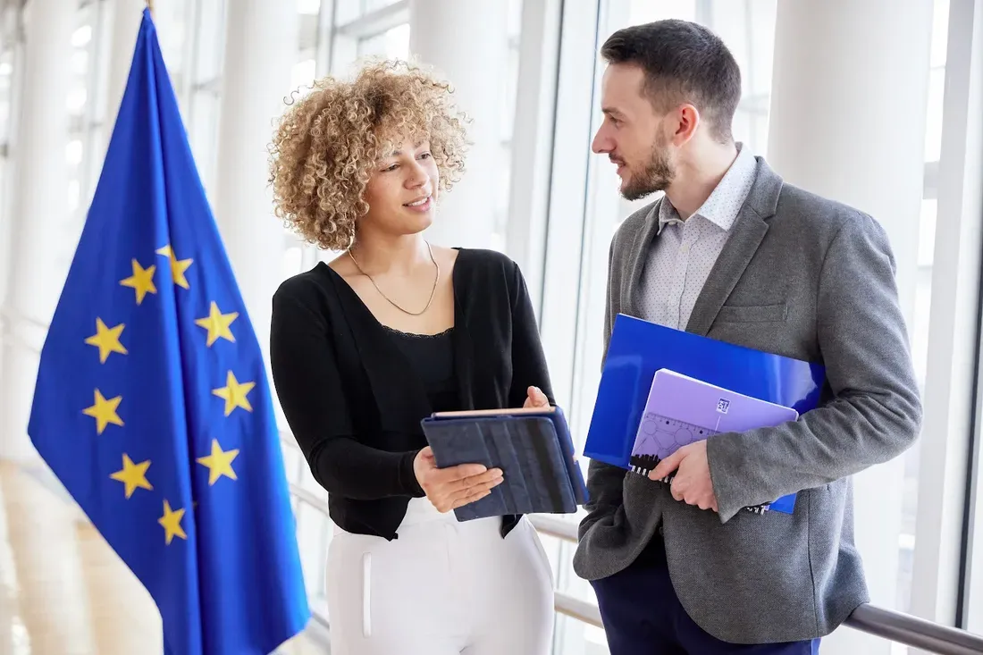 Guida Completa agli Stage nelle Istituzioni Europee: Opportunità, Requisiti e Modalità di Candidatura per Giovani Neolaureati