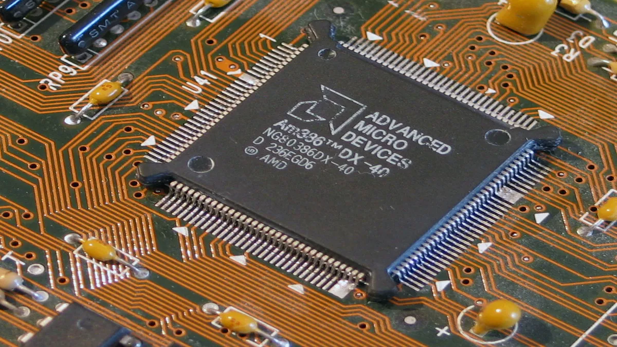 AMD e OpenAI: Partnership Strategica per 6 Gigawatt di GPU AI Rivoluziona il Futuro dell’Intelligenza Artificiale