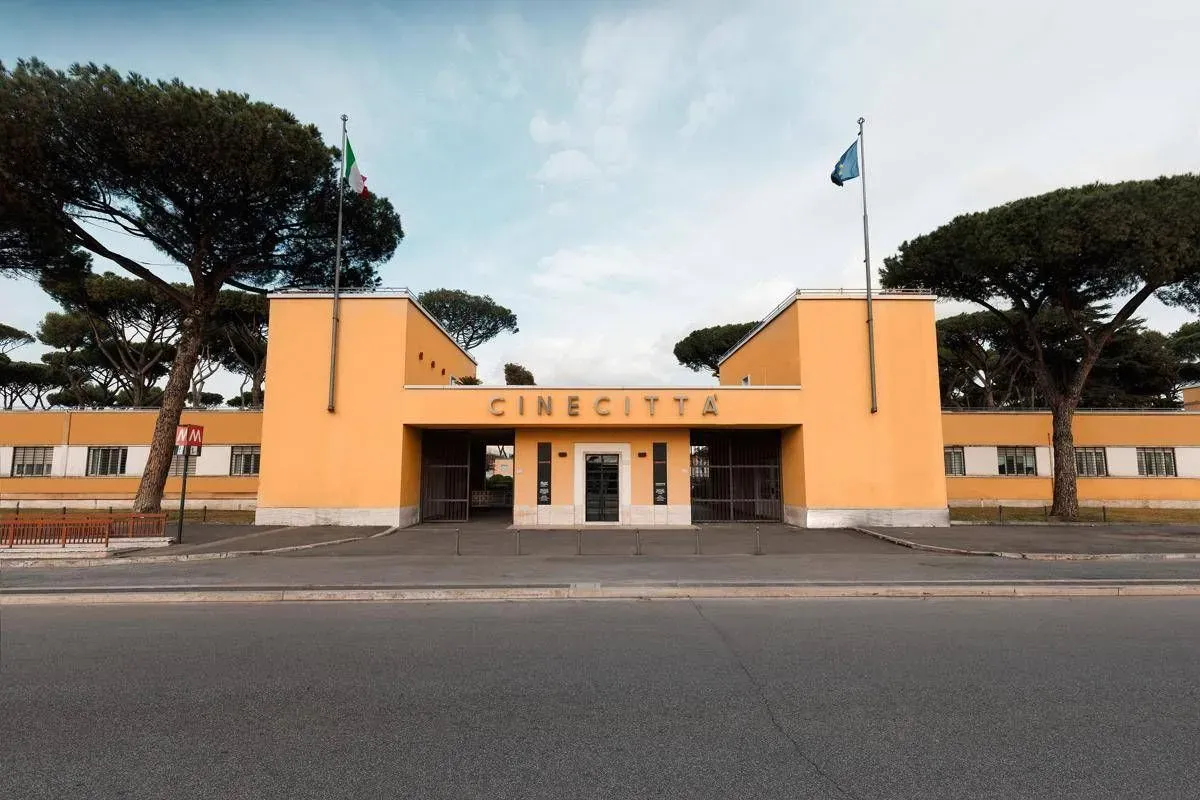 Cinecittà inaugura il Corso Gratuito in Comunicazione e Marketing per il Cinema: Un Nuovo Futuro per i Giovani Professionisti dell’Audiovisivo