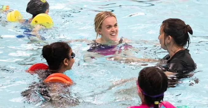 La Germania spinge per il nuoto obbligatorio a scuola