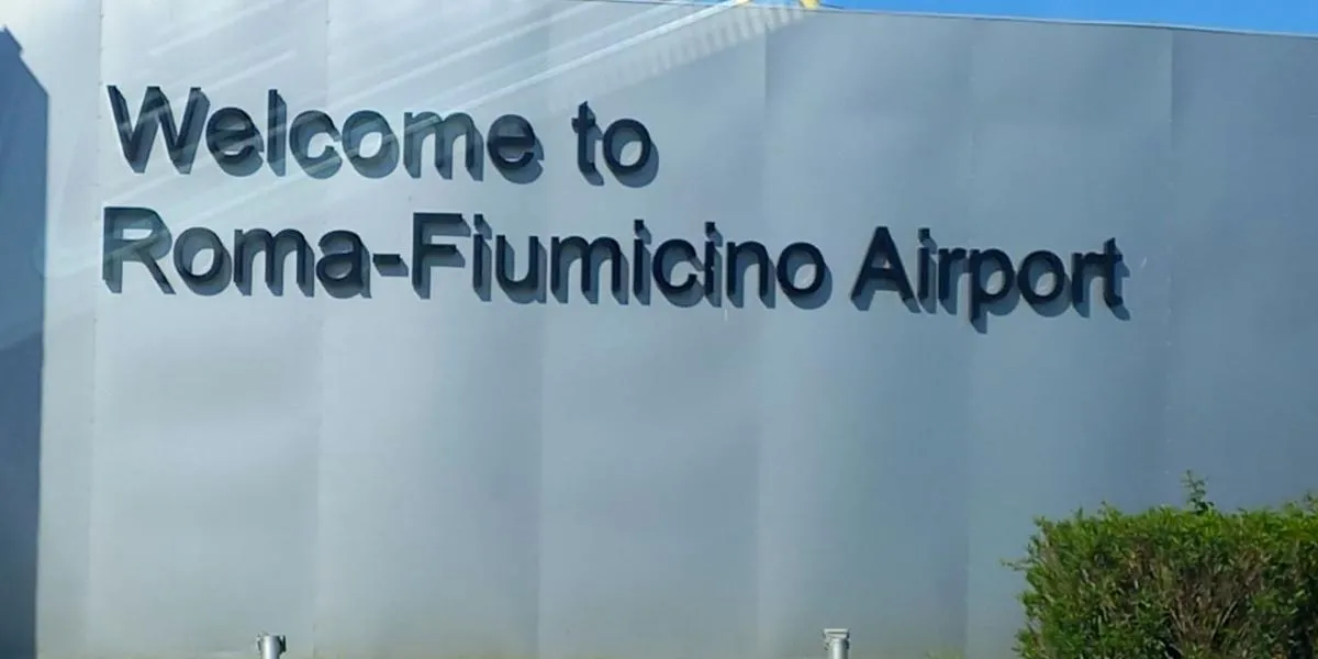 Aeroporti di Roma lancia un innovativo assistente virtuale AI con AWS e Storm Reply: rivoluzione digitale per passeggeri a Fiumicino