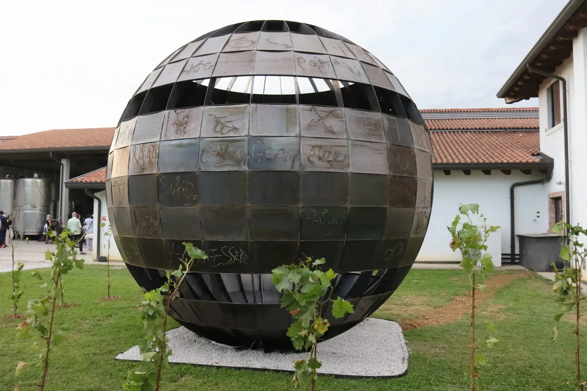 Nel Collio e nel Brda arte e vino uniscono i confini: 'So(g)no', il sogno realizzato di Ars Sine Finibus