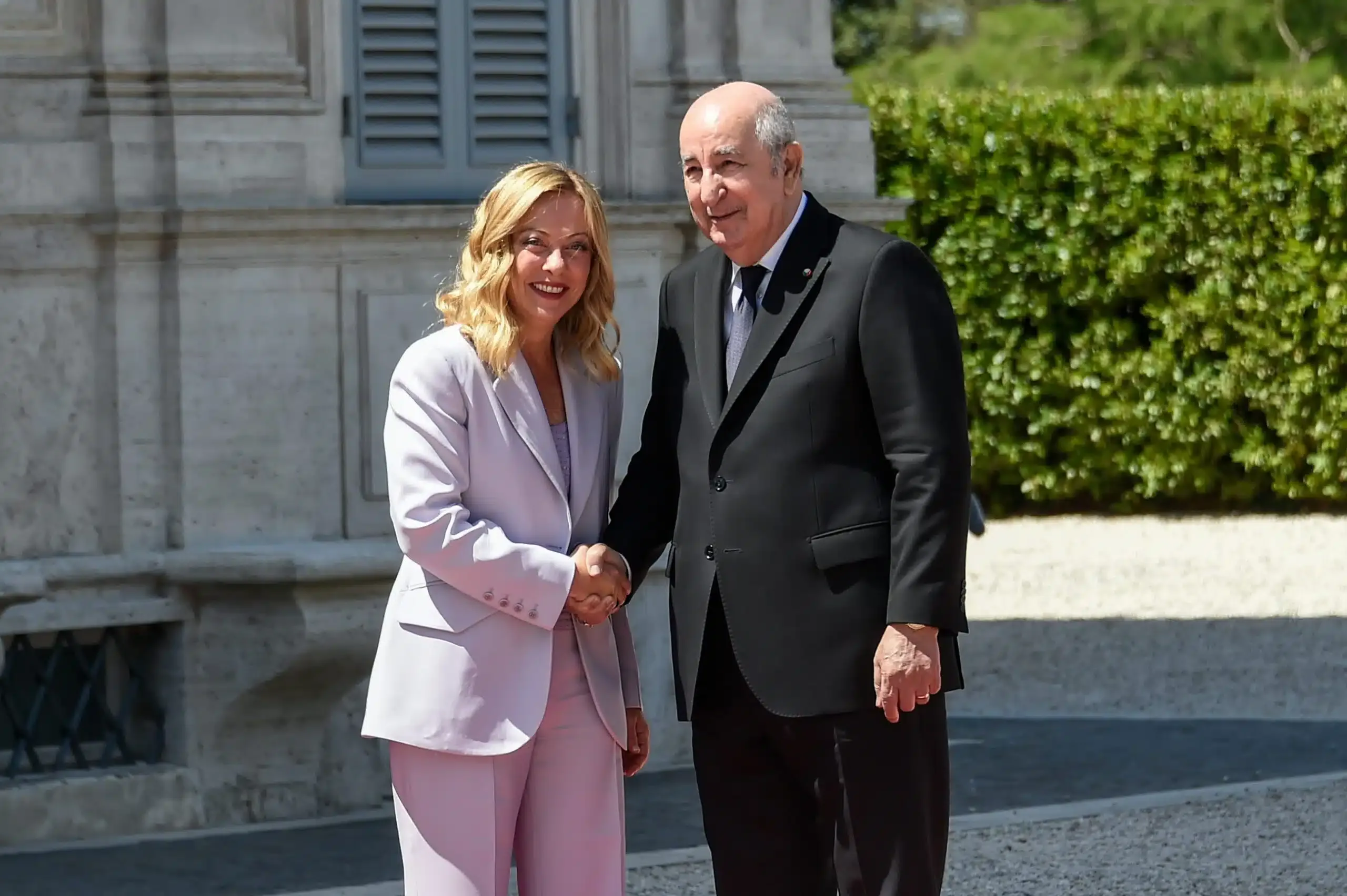 Accordi Italia-Algeria: Strategie energetiche e relazioni geopolitiche