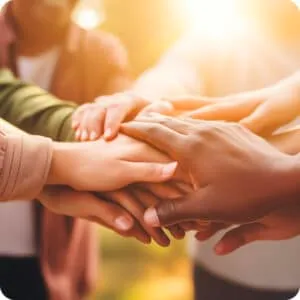 Il Meeting per l'Amicizia fra i Popoli 2025: Un Ponte tra Generazioni nella 46ª Edizione di Rimini
