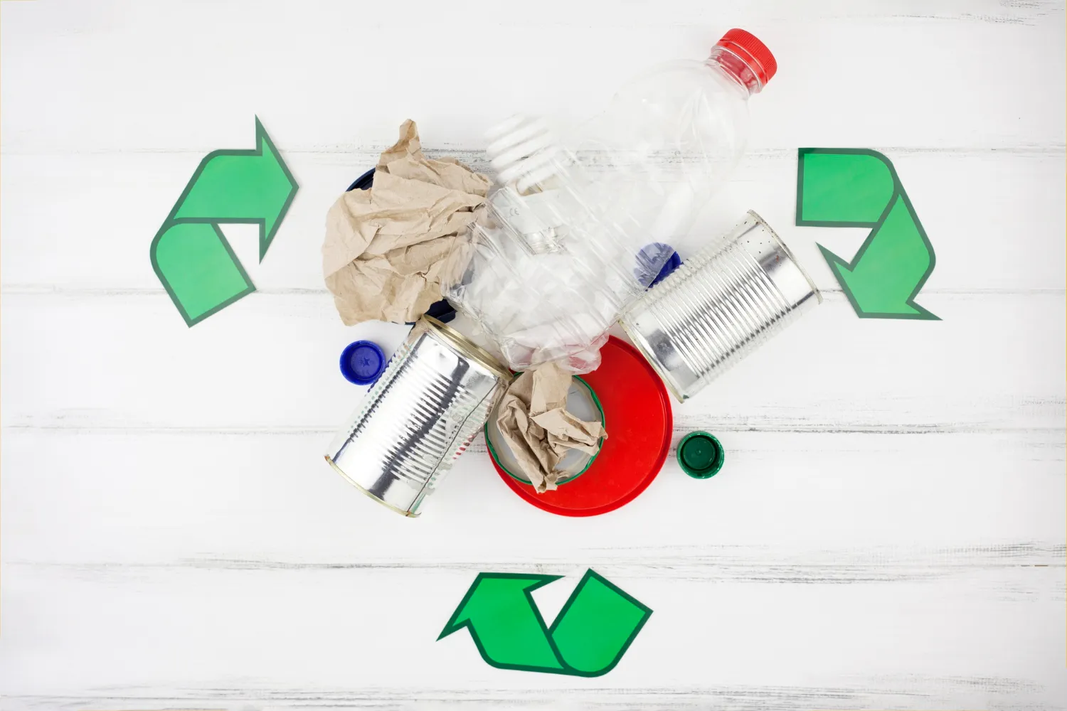 Supermateriale ecologico: la svolta per superare plastica e metalli