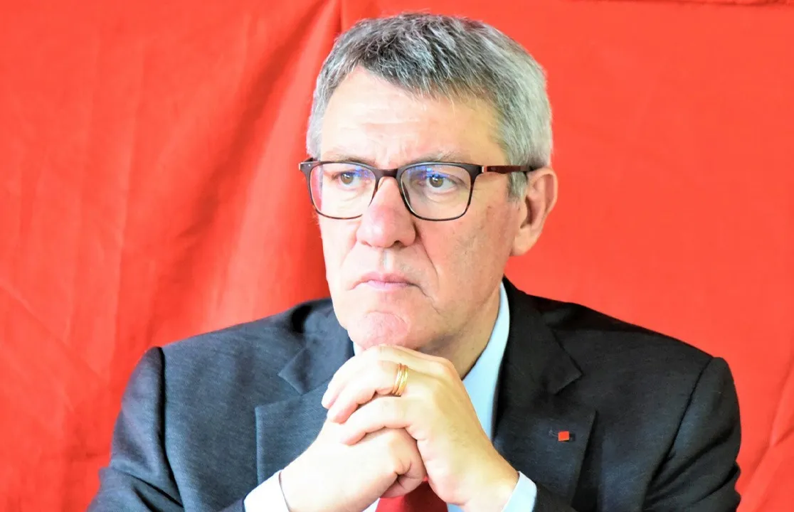 Tagli alla scuola, più spese militari: Landini promette proteste e si aggrava il nodo contrattuale