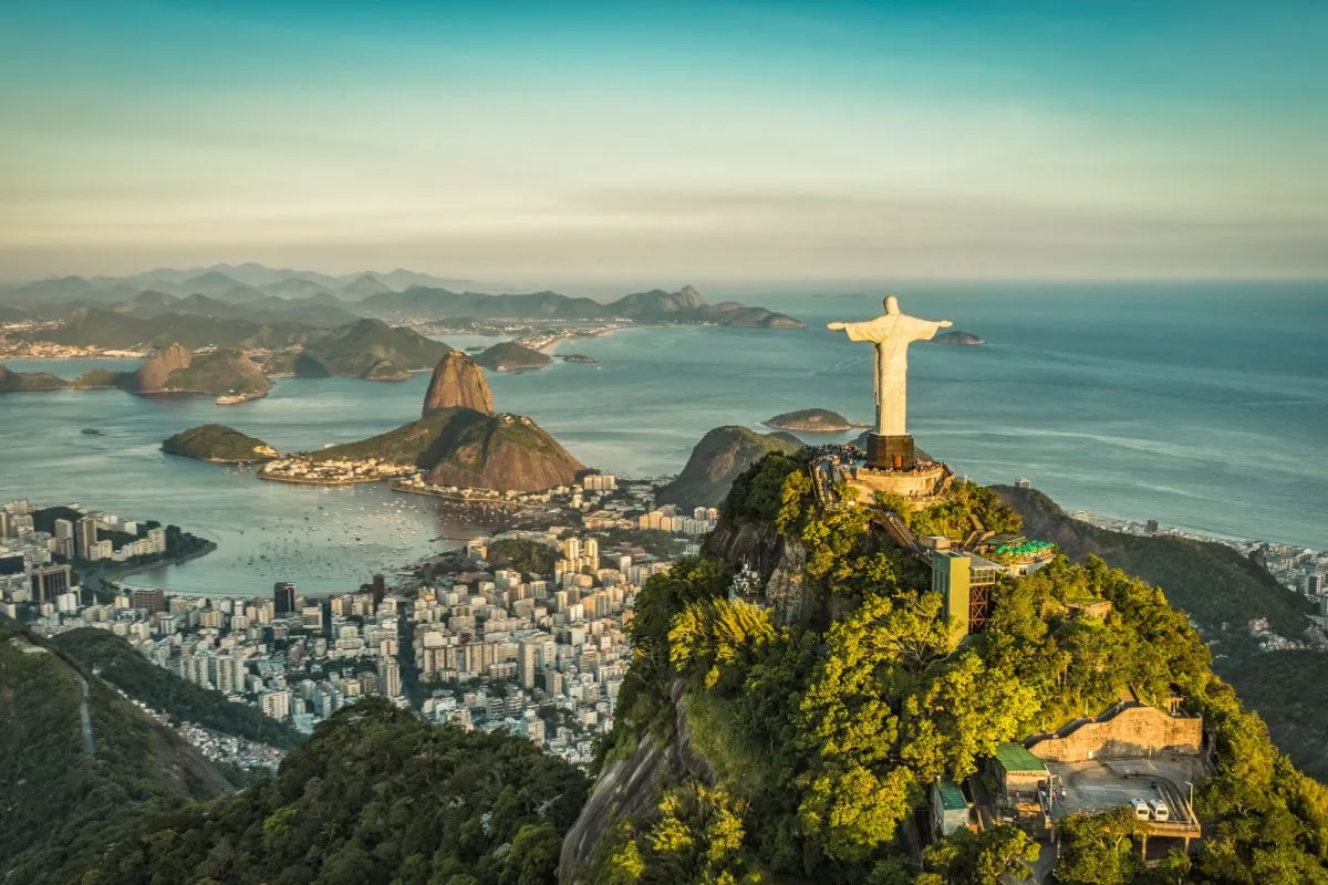 Rio de Janeiro punta all’eccellenza globale con il progetto ‘AI City’: siglato l’accordo strategico con Oracle e Nvidia
