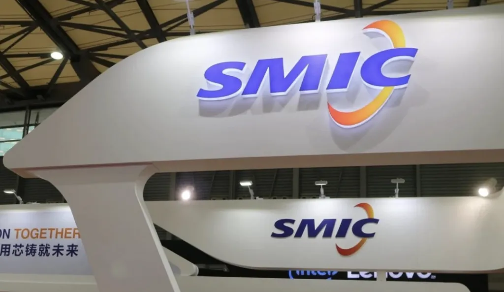SMIC scommette sull’autosufficienza: test in corso sui macchinari DUV interamente cinesi per la produzione di semiconduttori