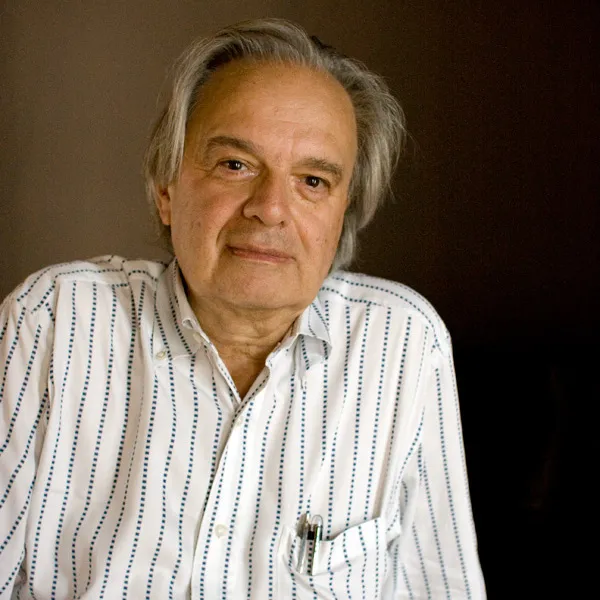Paolo Valesio tra contemplazione e distrazione: come la poesia trasforma lo sguardo sul mondo