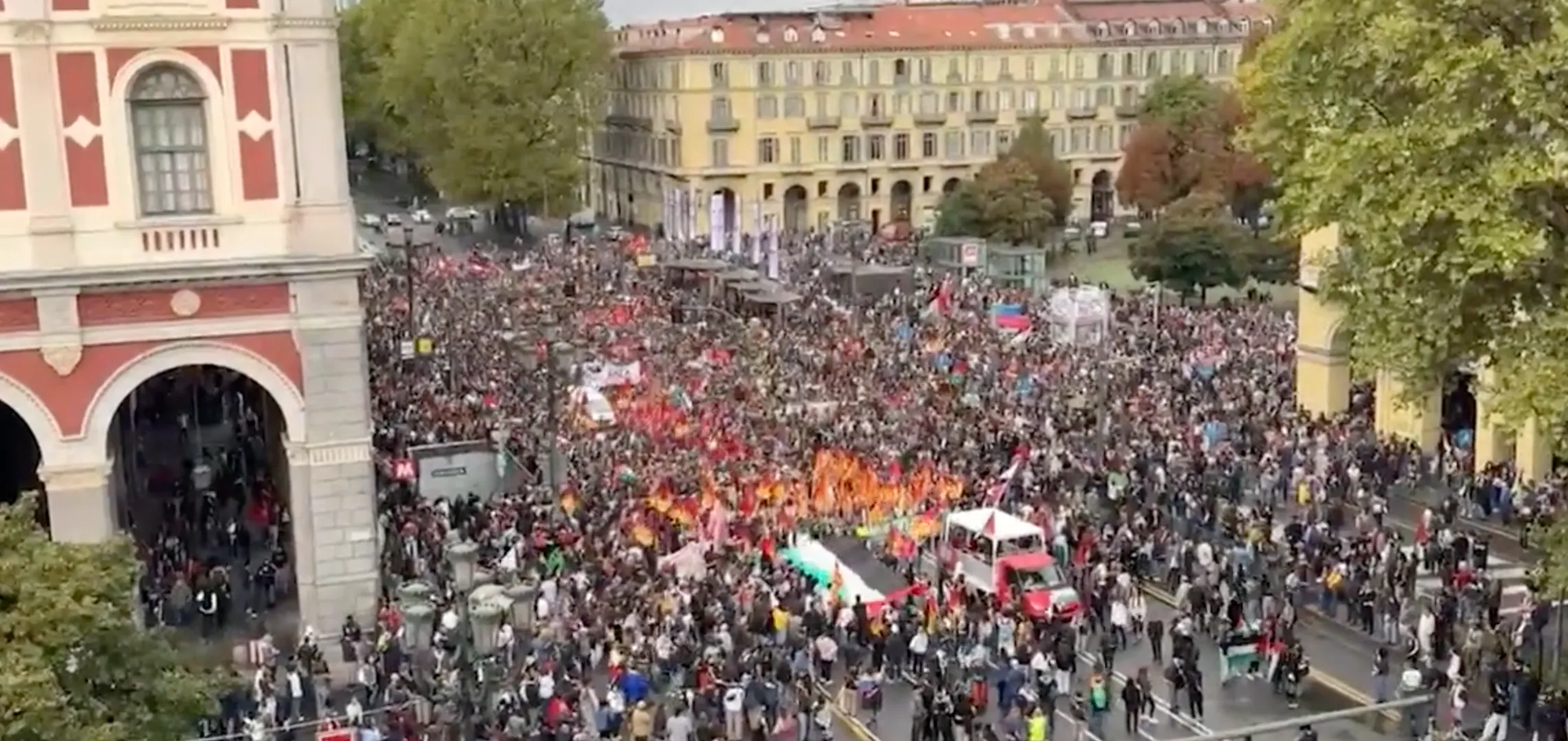 Il Terzo Sabato di Proteste: La Sinistra Scende in Piazza per la Palestina alla Vigilia delle Elezioni in Italia