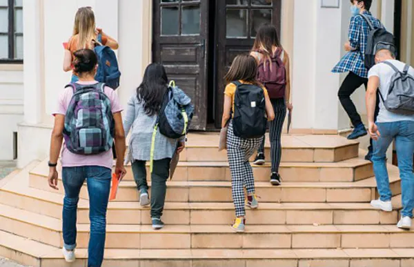 Ritorno tra i banchi: Inizia ufficialmente l’anno scolastico 2025-26 per oltre 7 milioni di studenti
