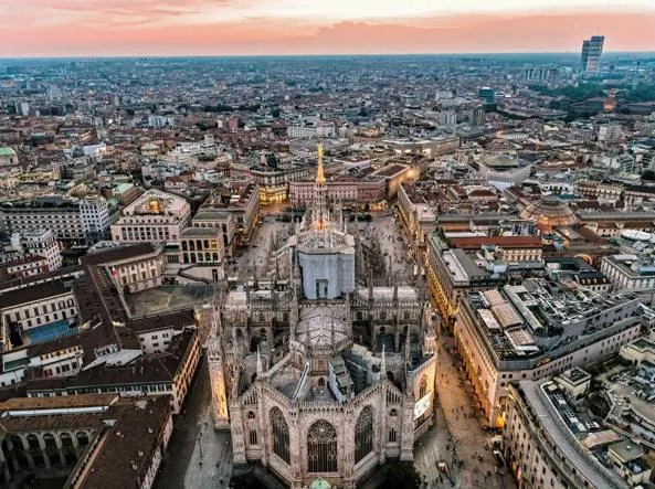 Crisi economica e rincari: come l'inflazione da guerra plasma il mercato immobiliare e il turismo in Italia