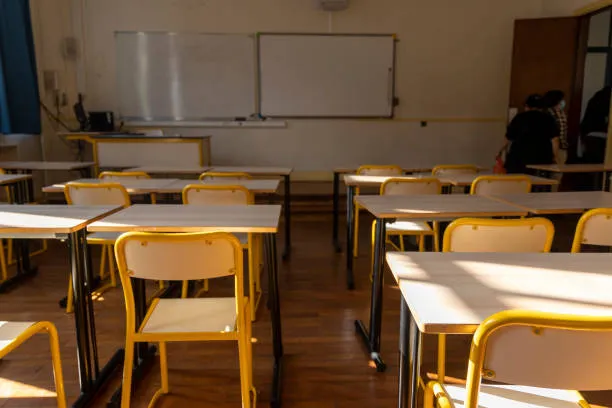 A L'Aquila il 46% delle cattedre primaria scoperte in Abruzzo