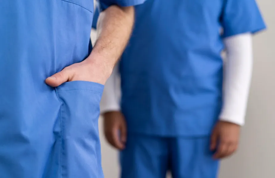 Abbigliamento da lavoro: ecco chi deve farsene carico.