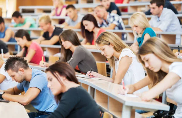 Abilitazione professioni, prove il 27 luglio e il 16 novembre 2026