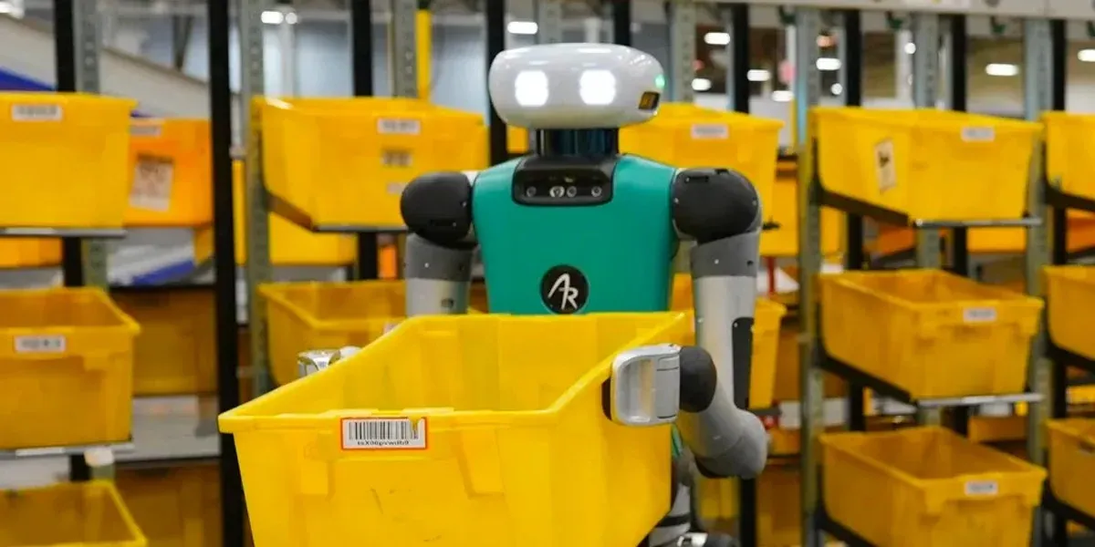 Amazon rivoluziona il mondo del lavoro: sostituzione di mezzo milione di posizioni con la robotica avanzata