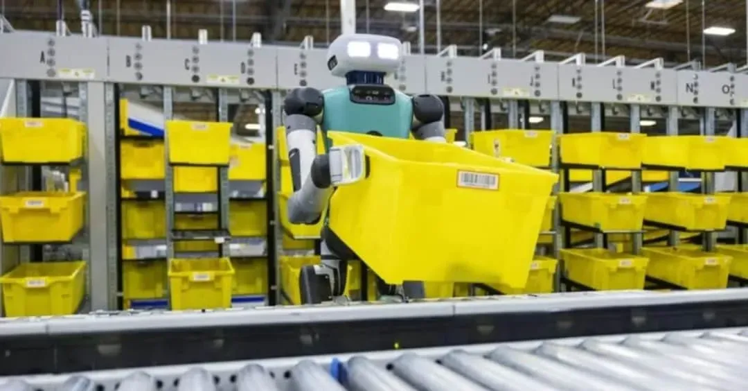 Amazon rivoluziona la logistica con Blue Jay e Project Eluna: robotica e intelligenza artificiale nei magazzini per sicurezza ed efficienza