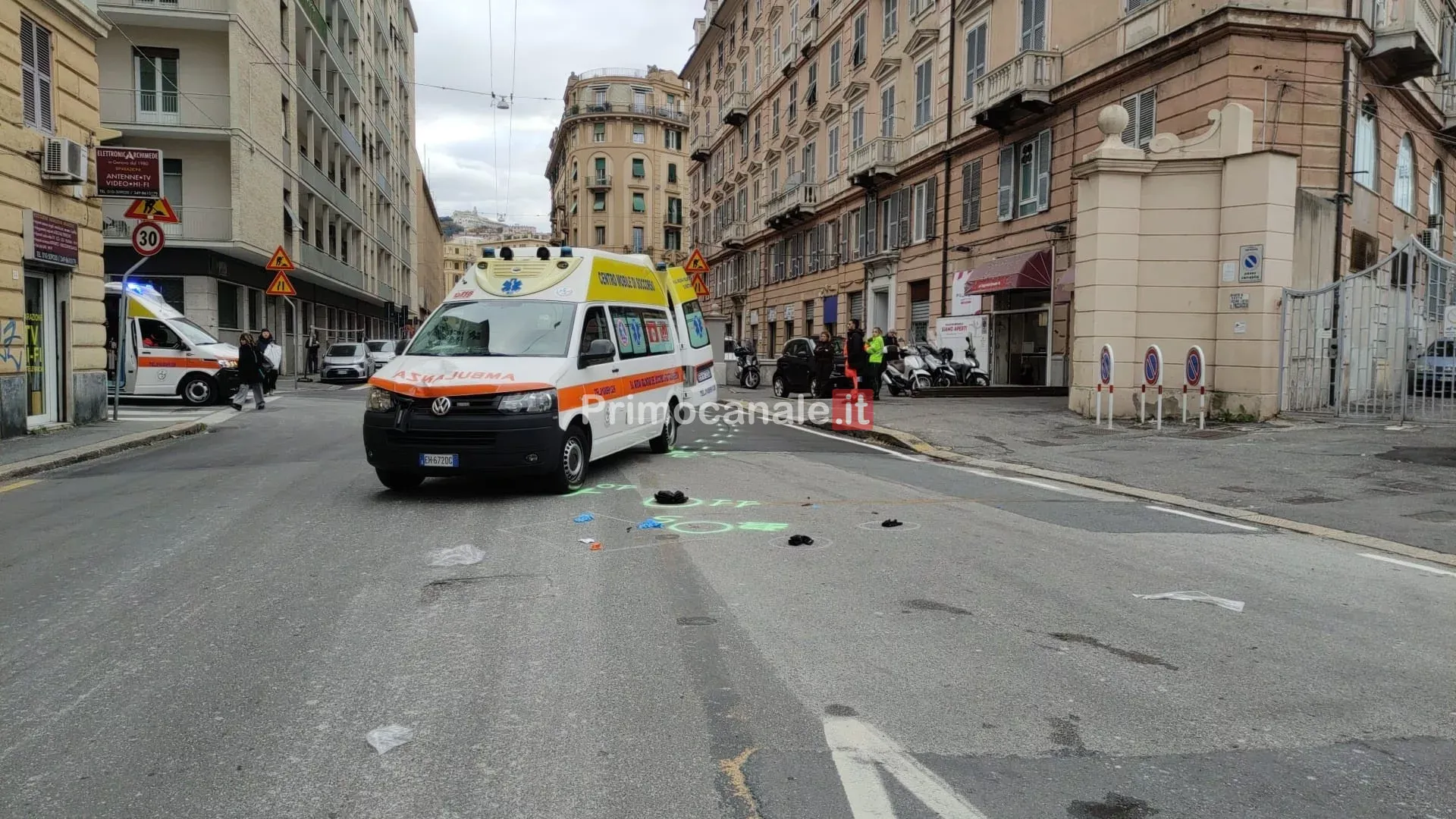 Grave incidente a Genova: ambulanza investe studente dodicenne