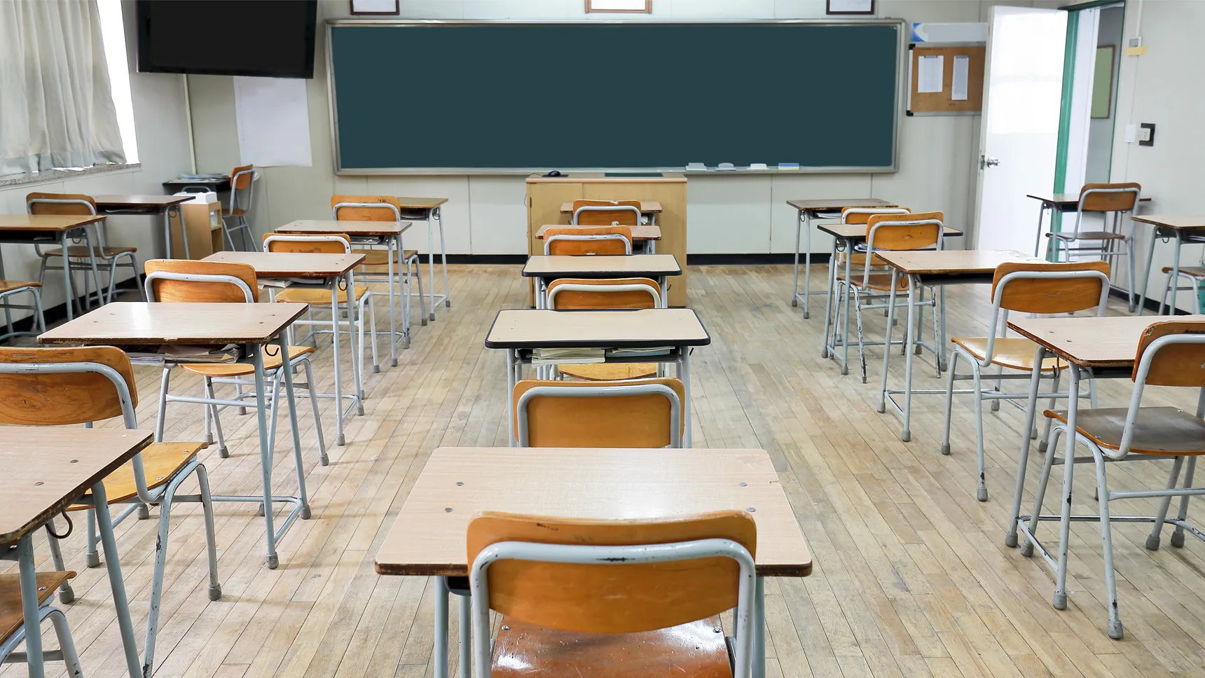 Arresto di un 16enne in Sardegna per estorsione a scuola