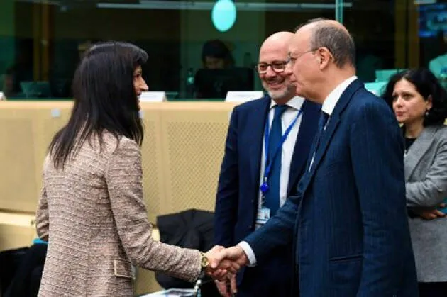 Valditara al Consiglio UE: Promuovere l'Istruzione Tecnico-Professionale per la Competitività Economica