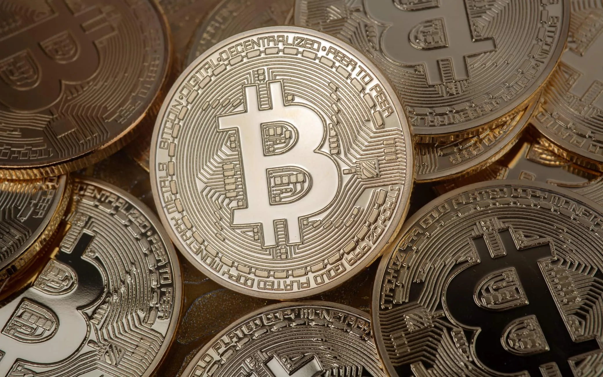 Crescita Esponenziale della Ricchezza Cripto: Bitcoin Crea Nuovi Milionari e Miliardari nel 2025