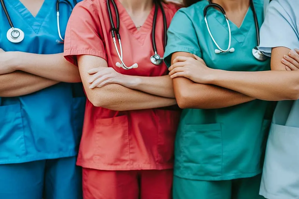 Riconoscimento delle Competenze nel Settore Sanitario: Il Progetto Innovativo dell'Aia per Colmare le Lacune Occupazionali nei Paesi Bassi