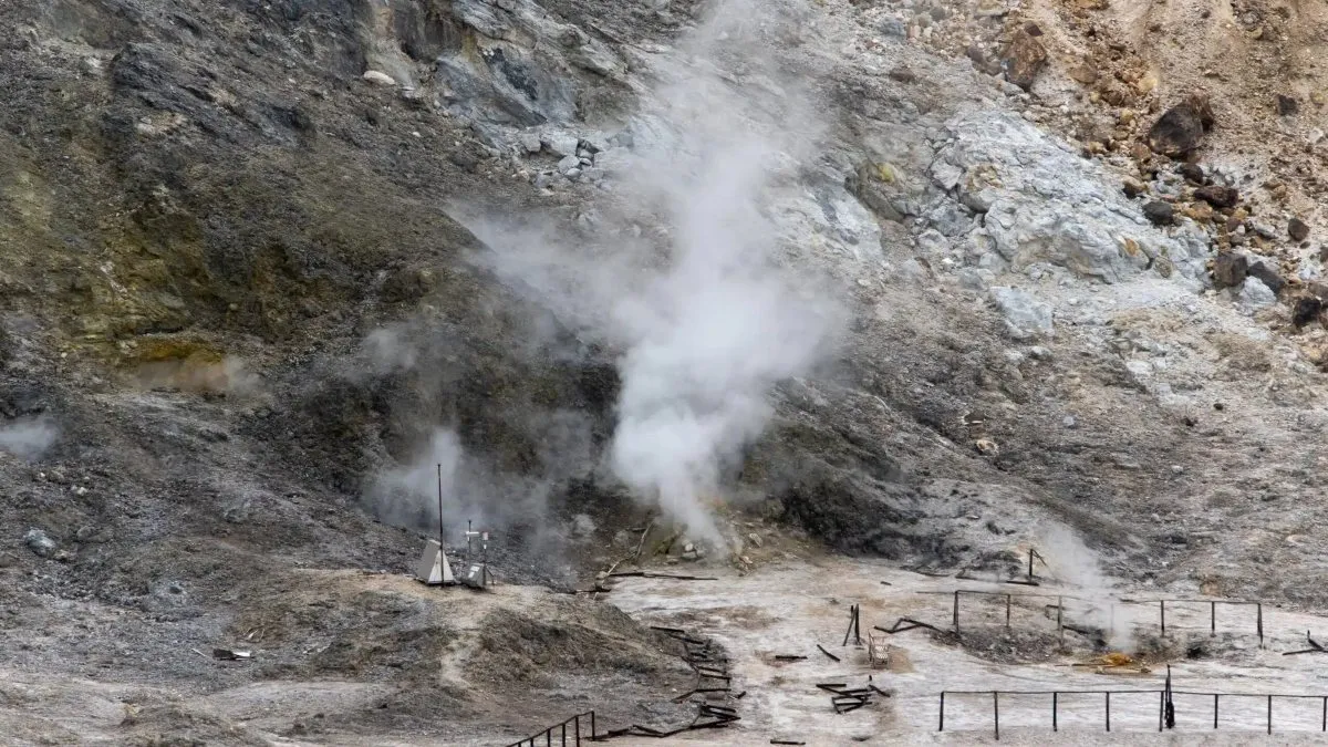 Campi Flegrei: Indizi di una Nuova Faglia Dietro l’Intensificazione dei Terremoti dal 2023