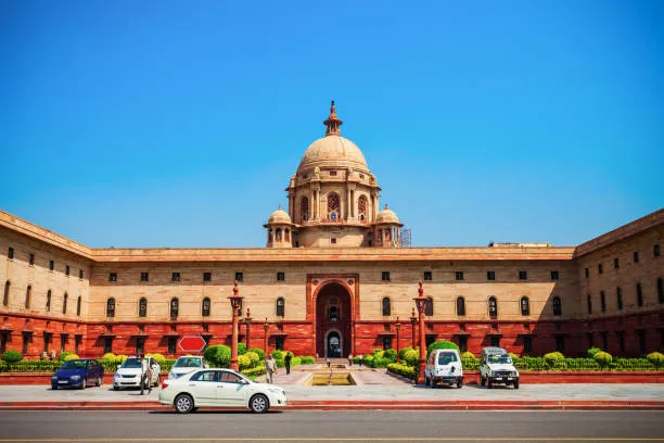 Campus Internazionali in India: Opportunità o “Gioco a Somma Zero”? Analisi Critica del Nuovo Modello