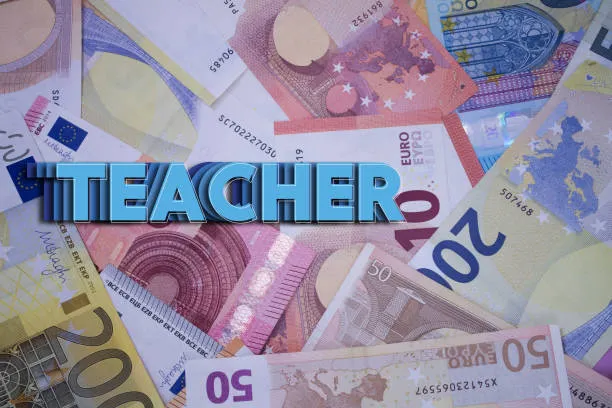 Carta del docente 2026: da 500 a 383 euro, ma 281 milioni vanno alle scuole. Cosa cambia dal 9 marzo