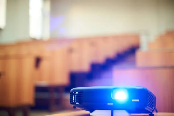 Caso Regeni, la Vanvitelli aderisce a 'Le università per Giulio': proiezione e dibattito al Rettorato di Caserta