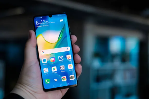 CERT-AGID intercetta RatHat in Italia: SMS bancari con il malware AI