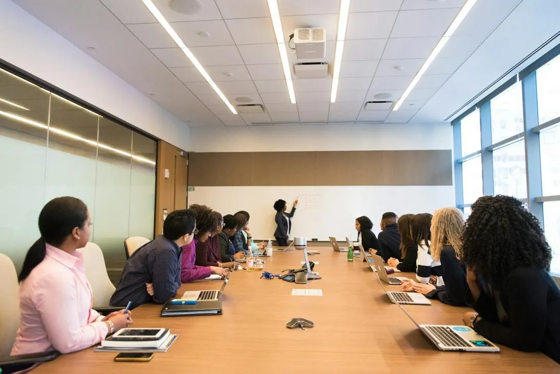Dipartimenti disciplinari e Coordinatori di Asse nelle Scuole: Ruolo, Organizzazione e Modelli Operativi