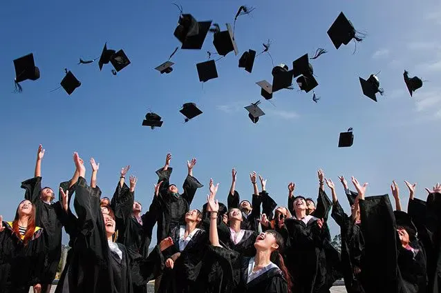 Cnel: iscritti universitari al massimo storico, 2,05 milioni