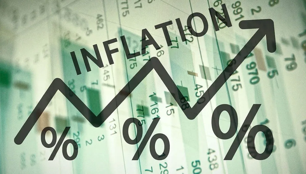 Inflazione USA ostinata: le sfide Fed fra tassi e dazi