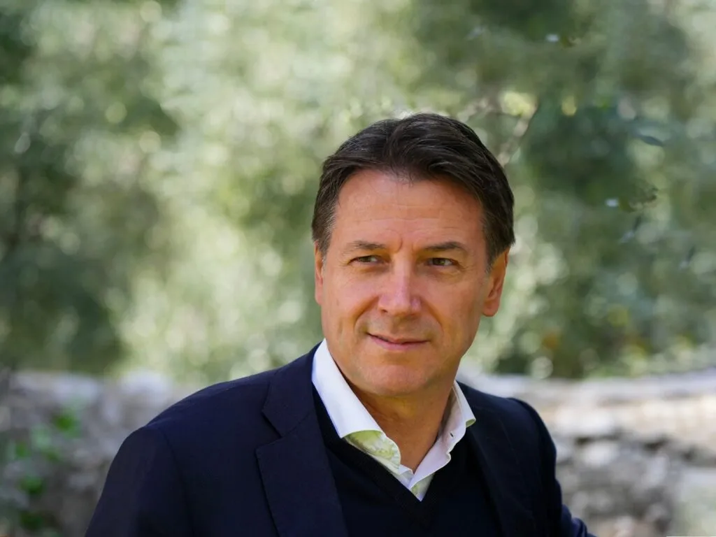 Conte rivela la neoplasia asportata d'urgenza: giorni duri ma sto bene
