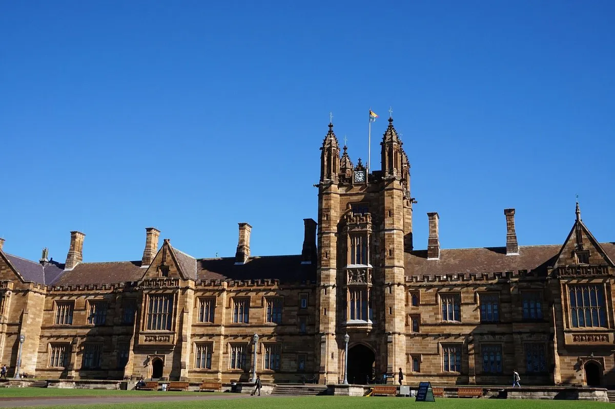 Università in Australia: Cresce il Malcontento per Costi Troppo Elevati e Crisi di Fiducia
