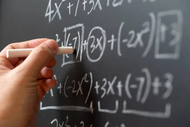 Crisi della Matematica nella Scuola Primaria: Idee e Strategie per un Nuovo Approccio Didattico